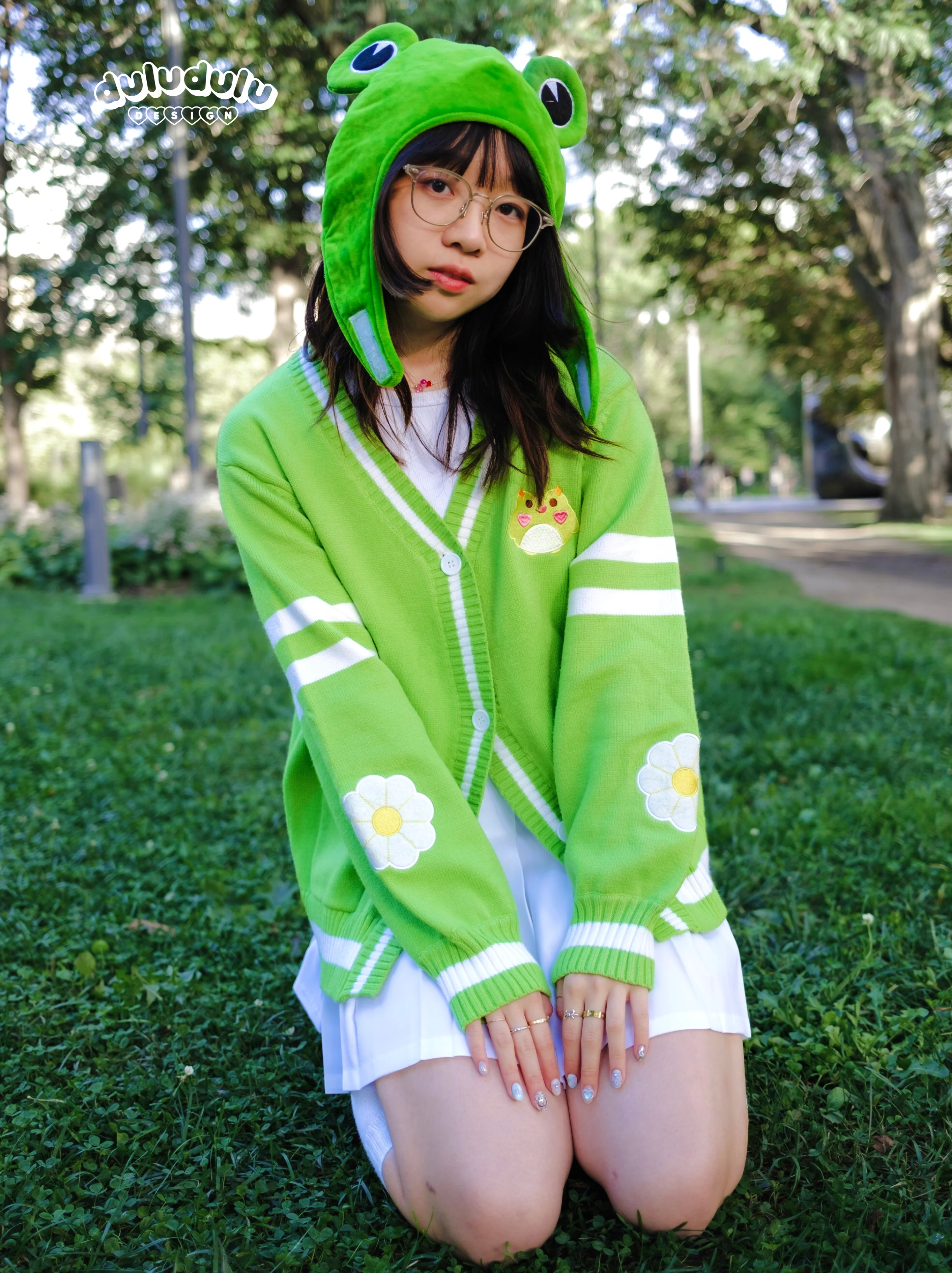 Original Green Froggie Cardigan - Image 3